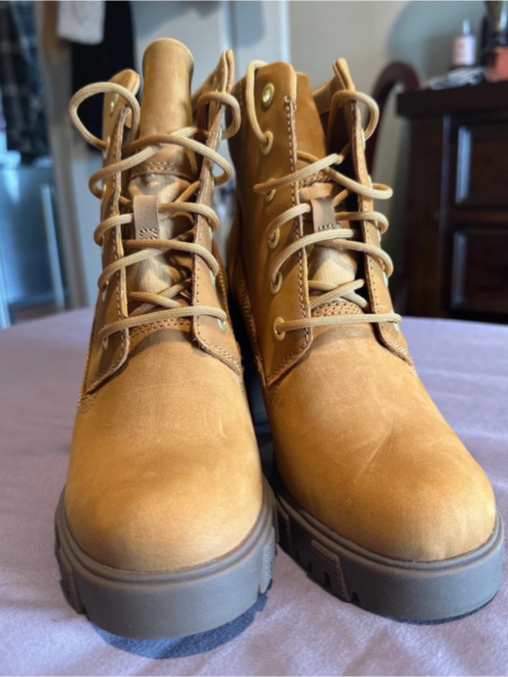 Never Worn— Timberland Wheat Lace-Up Heeled Lug Boots - Picture 4 of 7